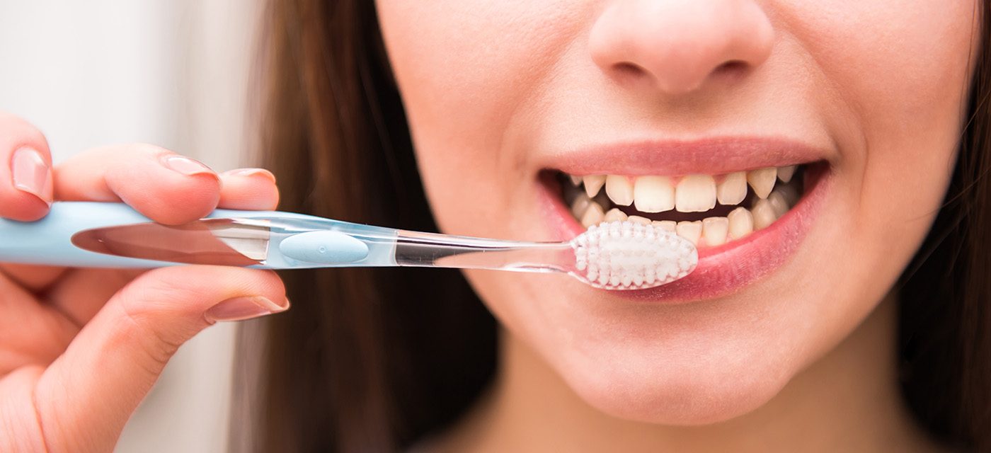 Tipos de cepillos de dientes  Clínica Dental Santa Clara de Asís