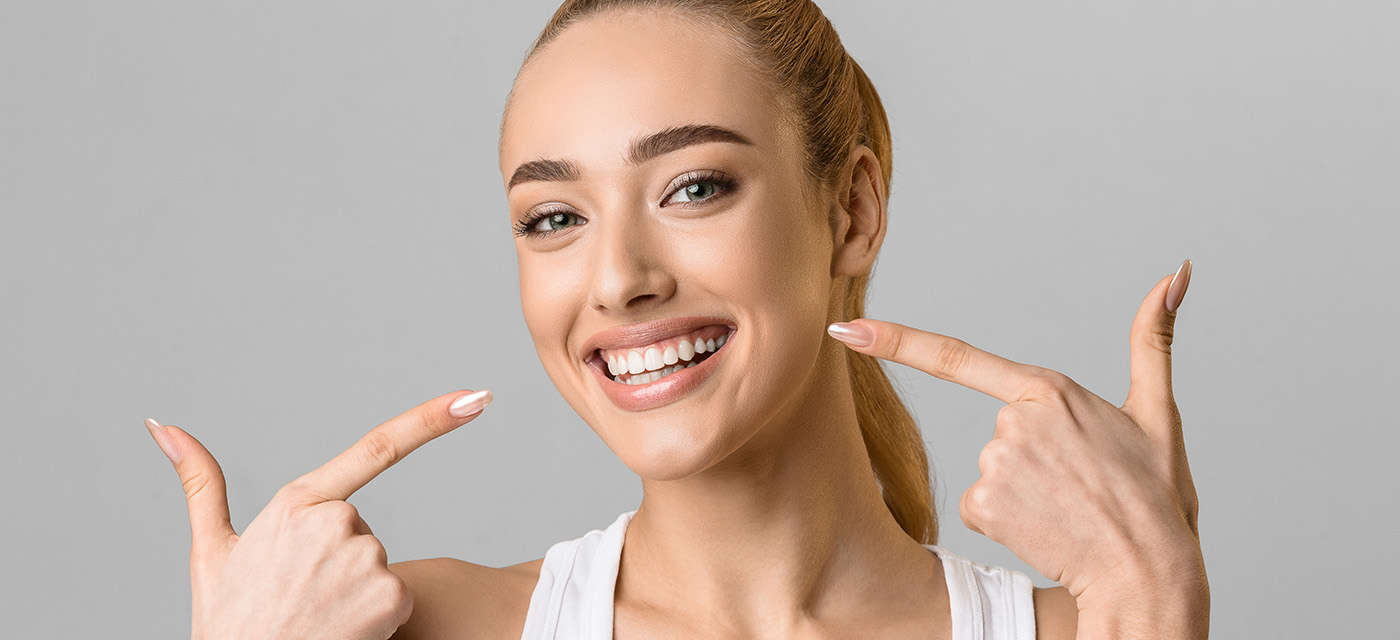 Mujer sin caries